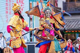 穆雷队危速归！雷吉全场15投仅4中 得到12分4篮板10助攻2抢断